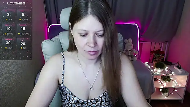 alekasamui online show from 01/31/25, 03:09