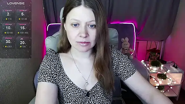 alekasamui online show from 02/04/25, 03:33