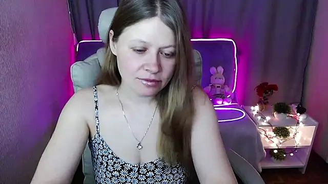 alekasamui online show from 03/19/25, 10:31