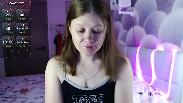 alekasamui online show from 10/22/25, 09:14