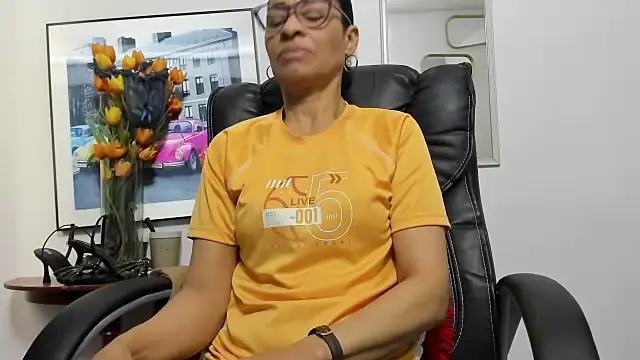 Aries Mature online show from 10/11/25, 02:26