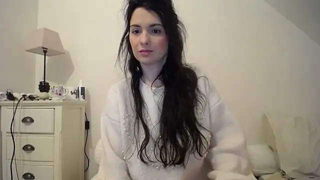 desirmiss1 online show from 02/13/25, 12:43