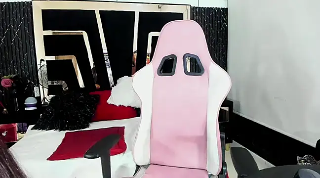 dirtylola39 online show from 02/22/25, 02:08