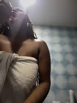 Snapshot of Tayra_Siny chatting on 03/13/25, 11:30 Tayra Siny online show from 03/13/25, 11:30