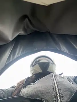 Snapshot of Tayra_Siny chatting on 03/14/25, 12:40 Tayra Siny online show from 03/14/25, 12:40