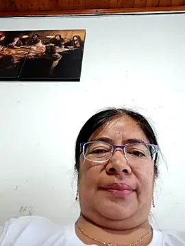 Snapshot of __valentina18 chatting on 12/12/24, 01:17   valentina18 online show from 12/12/24, 01:17
