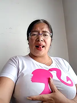 Snapshot of __valentina18 chatting on 01/22/25, 07:56   valentina18 online show from 01/22/25, 07:56