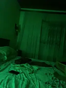 Snapshot of deftoolceles chatting on 02/23/26, 01:14 deftoolceles online show from 02/23/26, 01:14