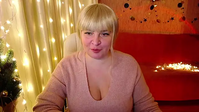 Snapshot of -MeowMeow chatting on 12/27/24, 07:57 -MeowMeow online show from 12/27/24, 07:57