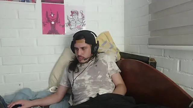 hung weeb online show from 02/12/25, 03:18