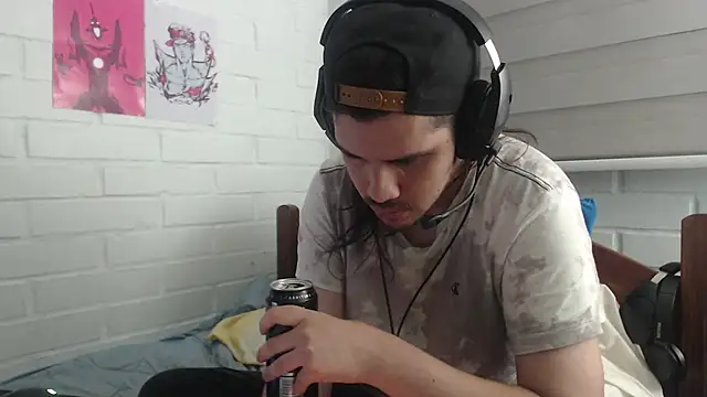 hung weeb online show from 02/13/25, 02:45