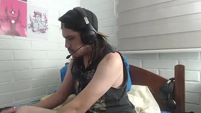 hung weeb online show from 02/13/25, 05:48