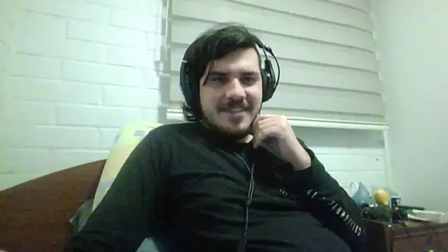 hung weeb online show from 05/25/26, 05:13
