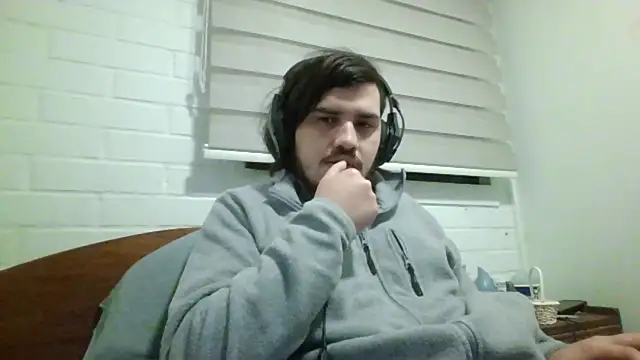 hung weeb online show from 06/15/26, 01:19