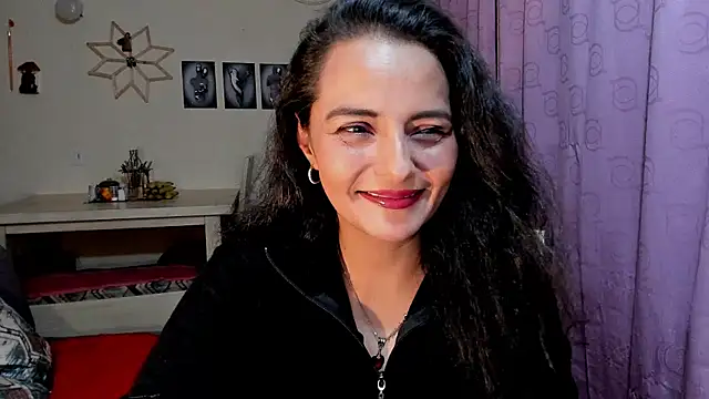 emma luxy online show from 04/08/26, 05:18