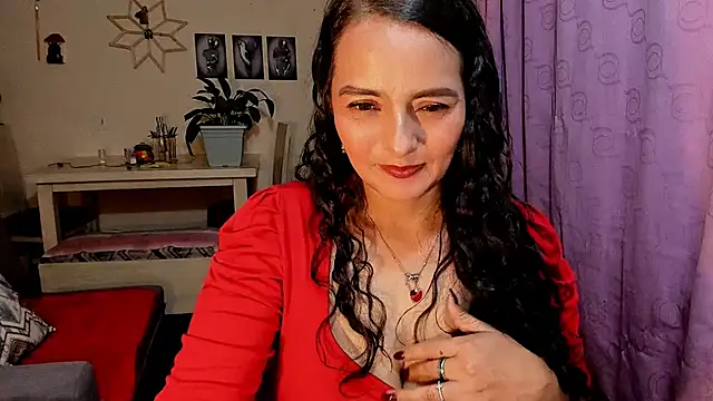 emma luxy online show from 04/12/26, 11:10