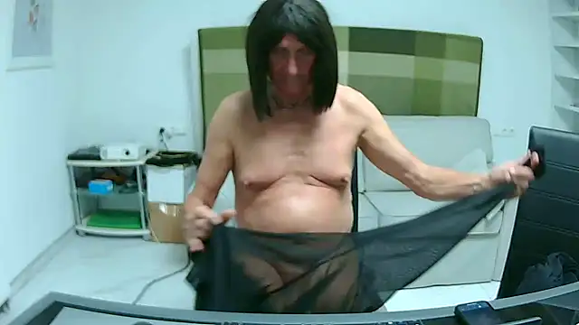 TranseCarmen online show from 09/27/25, 09:20