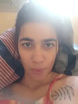 Mamamiabr online show from 04/23/26, 06:21