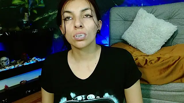 Snapshot of julieth_sex1 chatting on 07/03/26, 09:48 julieth sex1 online show from 07/03/26, 09:48