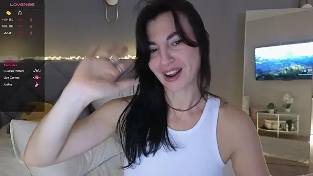 Snapshot of Mary_love16 chatting on 10/17/25, 06:38 Mary love16 online show from 10/17/25, 06:38