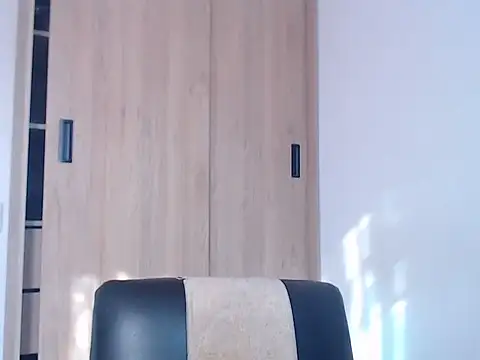 Snapshot of ChrisDamon chatting on 11/03/25, 01:01 ChrisDamon online show from 11/03/25, 01:01