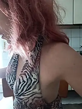 Snapshot of Annarella_Pika chatting on 06/29/26, 01:22 Annarella Pika online show from 06/29/26, 01:22