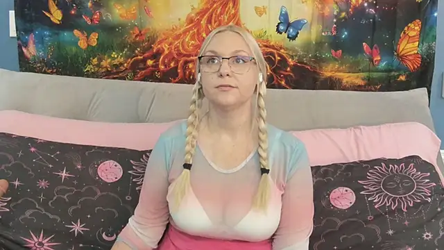 SaraBearXo online show from 09/21/25, 01:35