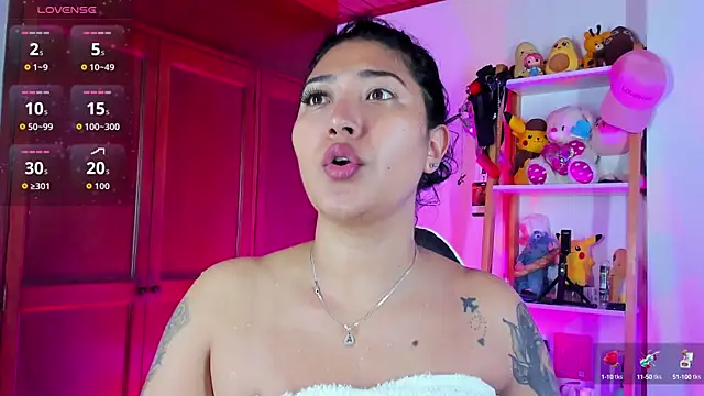 eymy-hadid online show from 09/26/25, 02:21