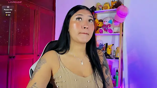 eymy-hadid online show from 09/29/25, 04:12