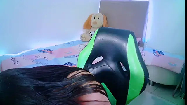  alicia z online show from 02/01/25, 12:18