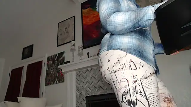 AuroraWillows online show from 02/19/25, 12:55