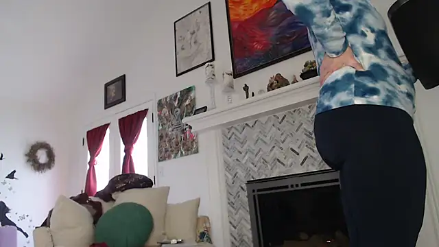 AuroraWillows online show from 03/08/25, 05:22