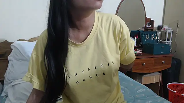 Snapshot of Beauty_Asian_Tina chatting on 10/04/25, 08:29 Beauty Asian Tina online show from 10/04/25, 08:29