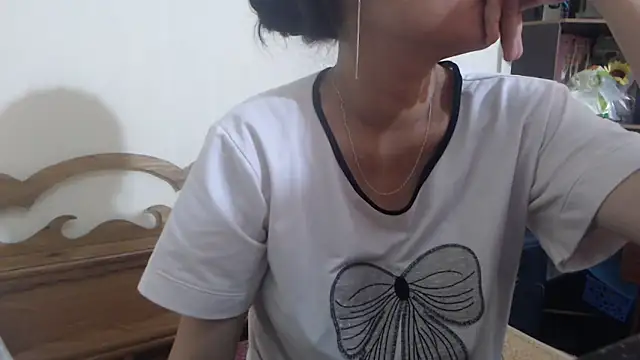 Beauty Asian Tina online show from 04/24/26, 12:40