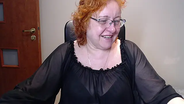 Snapshot of JoannaAndNeighbour chatting on 01/24/25, 09:49 JoannaAndNeighbour online show from 01/24/25, 09:49