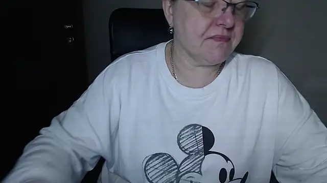 Snapshot of JoannaAndNeighbour chatting on 02/13/25, 07:35 JoannaAndNeighbour online show from 02/13/25, 07:35