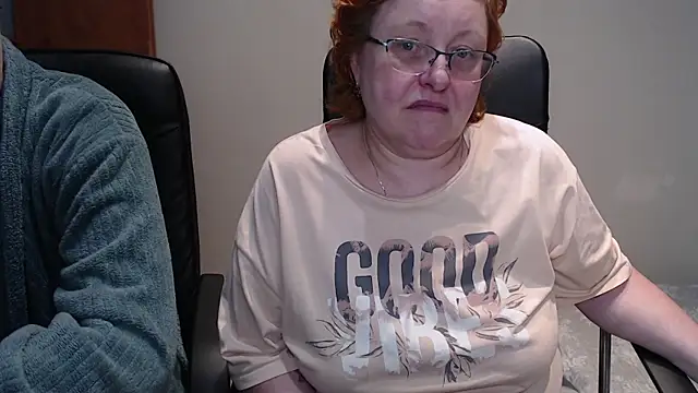 Snapshot of JoannaAndNeighbour chatting on 02/16/25, 12:32 JoannaAndNeighbour online show from 02/16/25, 12:32