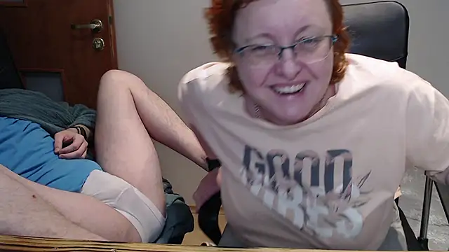 Snapshot of JoannaAndNeighbour chatting on 02/16/25, 05:37 JoannaAndNeighbour online show from 02/16/25, 05:37