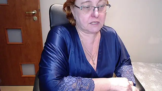 Snapshot of JoannaAndNeighbour chatting on 03/19/25, 03:19 JoannaAndNeighbour online show from 03/19/25, 03:19