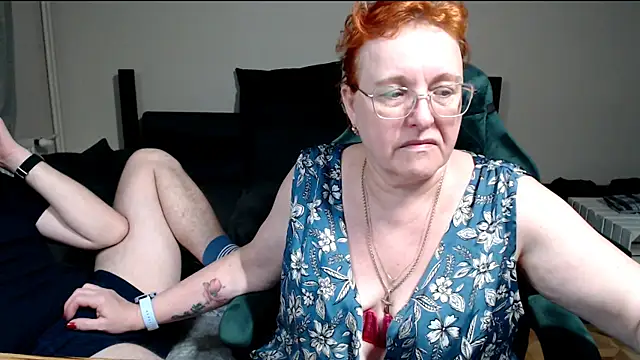 JoannaAndNeighbour online show from 02/11/26, 08:36