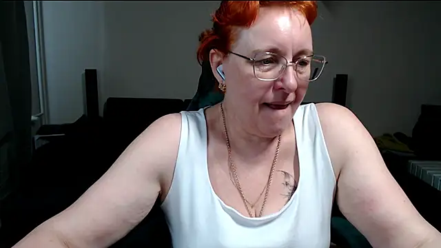 JoannaAndNeighbour online show from 03/13/26, 09:05