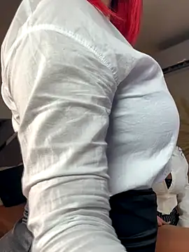 KateOwens online show from 11/21/25, 03:27