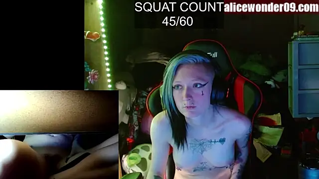 alicewonder09 online show from 02/19/25, 08:44