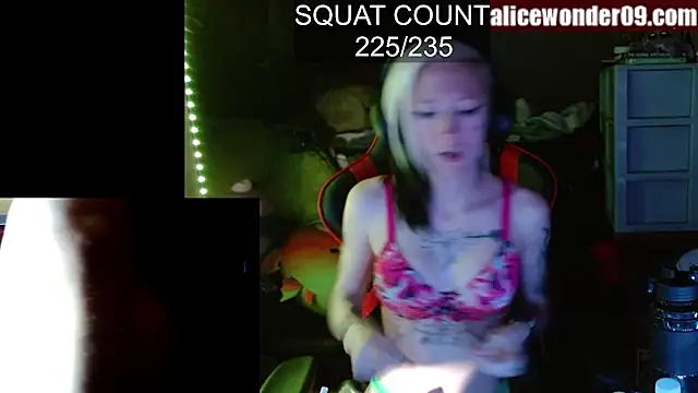 alicewonder09 online show from 03/19/25, 02:59