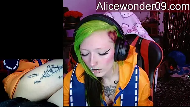 alicewonder09 online show from 02/10/26, 05:44