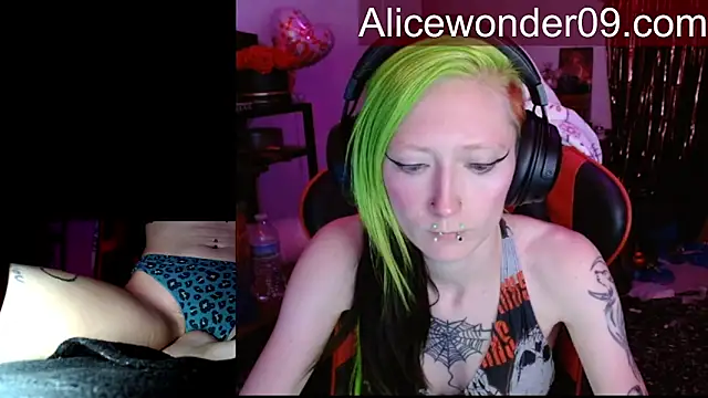 alicewonder09 online show from 02/25/26, 03:38