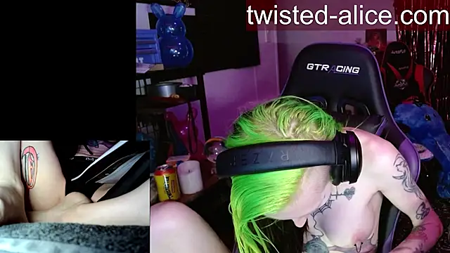 alicewonder09 online show from 04/24/26, 03:31