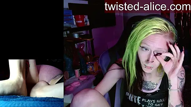 alicewonder09 online show from 05/30/26, 03:25