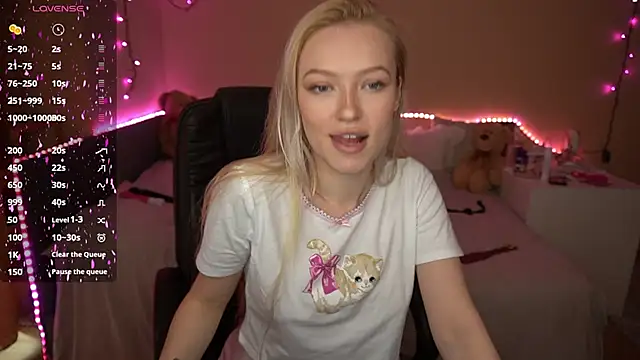 AmandaFiree online show from 02/04/26, 07:36