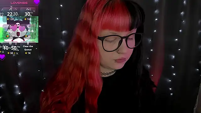 t0riayun0 online show from 02/09/26, 07:40